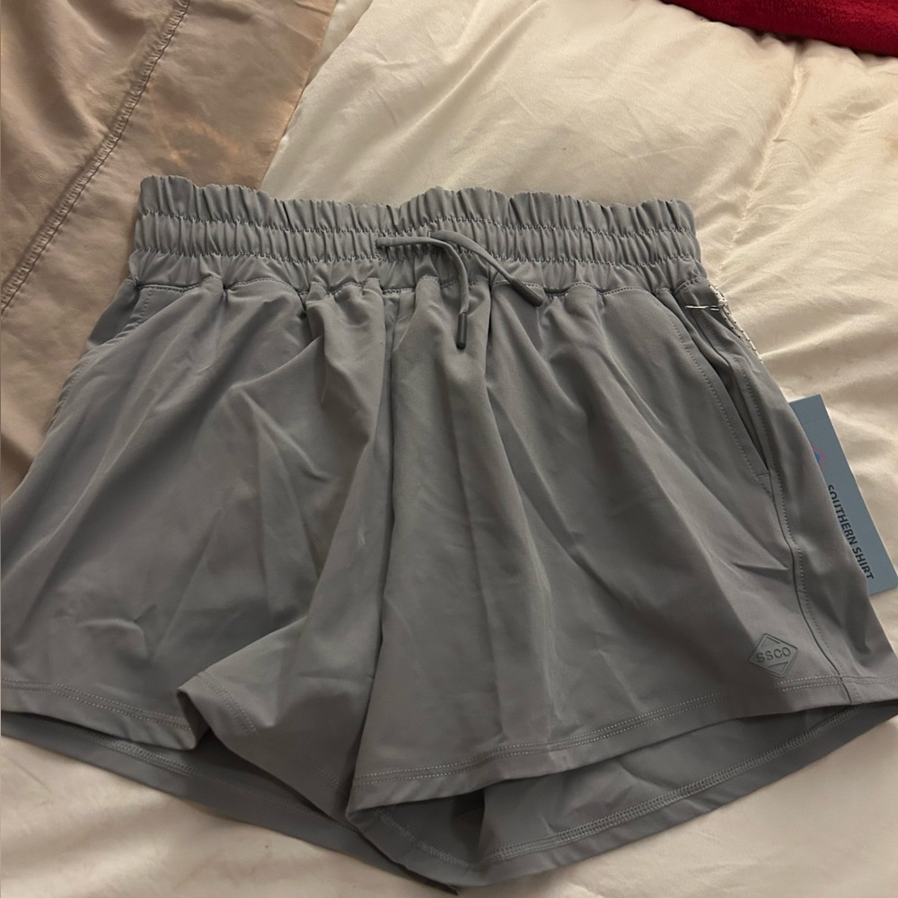 Southern Shirt Company- Women’s lined Hybrid Shorts- Quarry- Medium